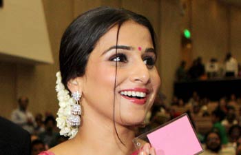 Bold and beautiful Vidya Balan receives National Award for 'The Dirty Picture'